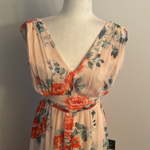 NWT Lulus romantic maxi dress - Picture 3 of 14